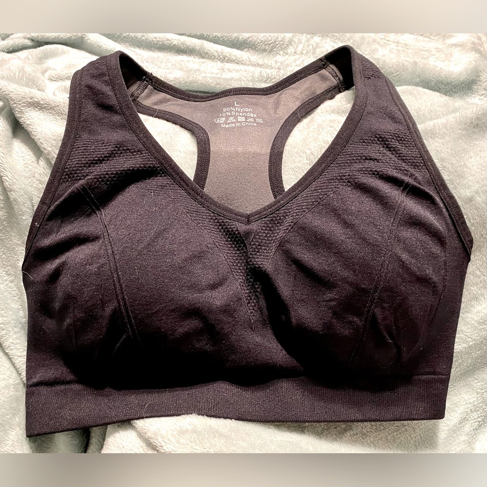 Black sports bra NWOT